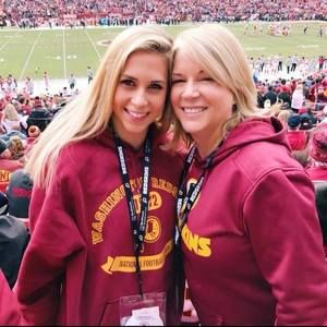 Meet your Posher, Renee